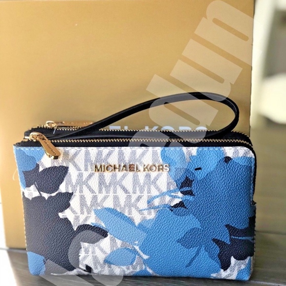 Michael Kors Handbags - LAST ONE! Michael Kors Large Double Wristlet